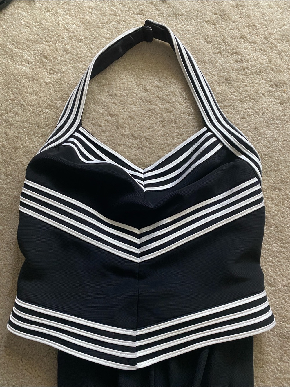 Joseph Ribkoff size 2 black/white halter jumpsuit - Picture 4 of 6